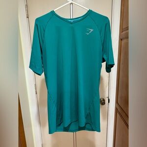 Gymshark Green Short Sleeve Shirt V-Neck Size XL